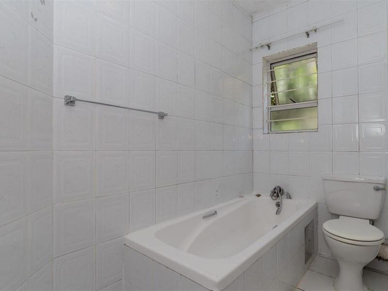 Stylish Ground Floor 1Bedroom Apartment - Smart Buy for Investors or First-Time Buyers - Photo 6