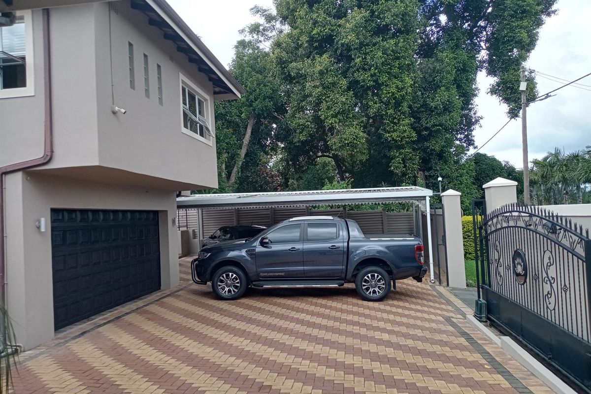 4 Bedroom House For Sale in Ashley, Pinetown. - Photo 2