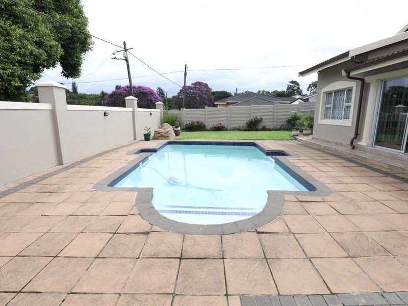 4 Bedroom House For Sale in Ashley, Pinetown. - Photo 7