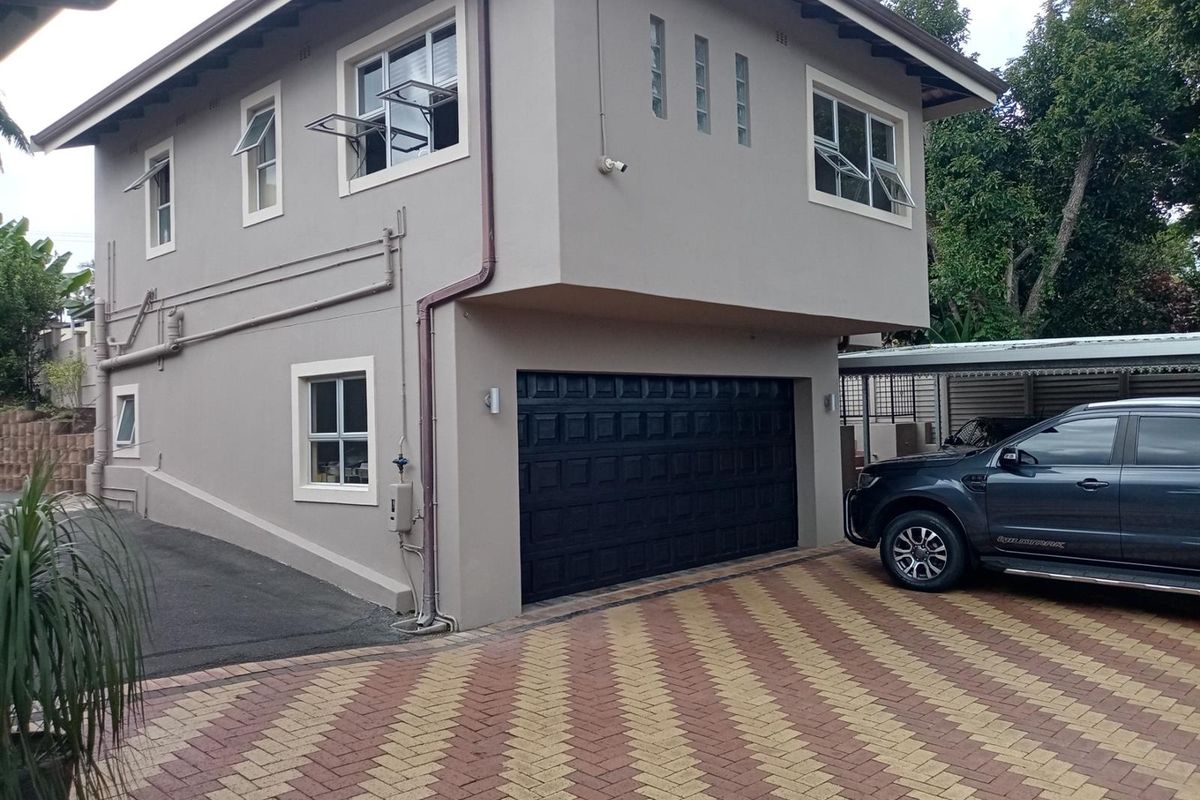 4 Bedroom House For Sale in Ashley, Pinetown. - Photo 3