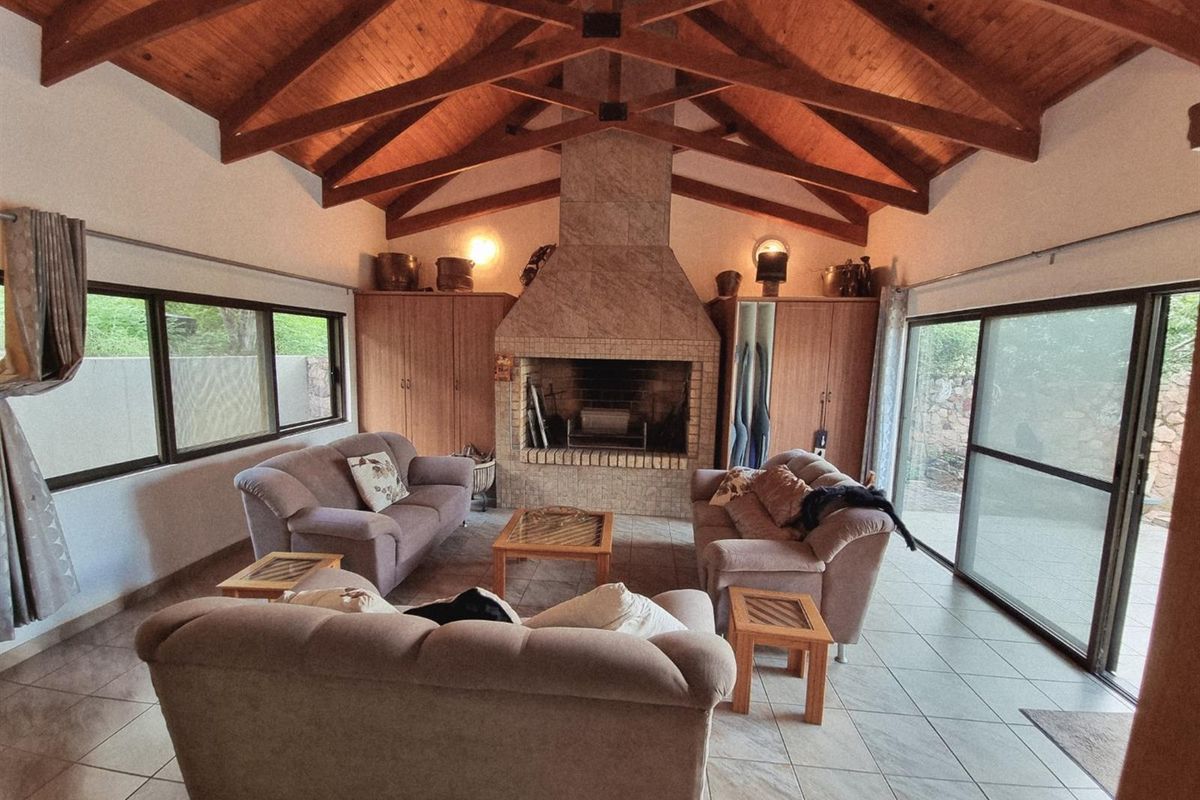 Luxury private lodge and 10% stake in Tembi Game Farm - Photo 4