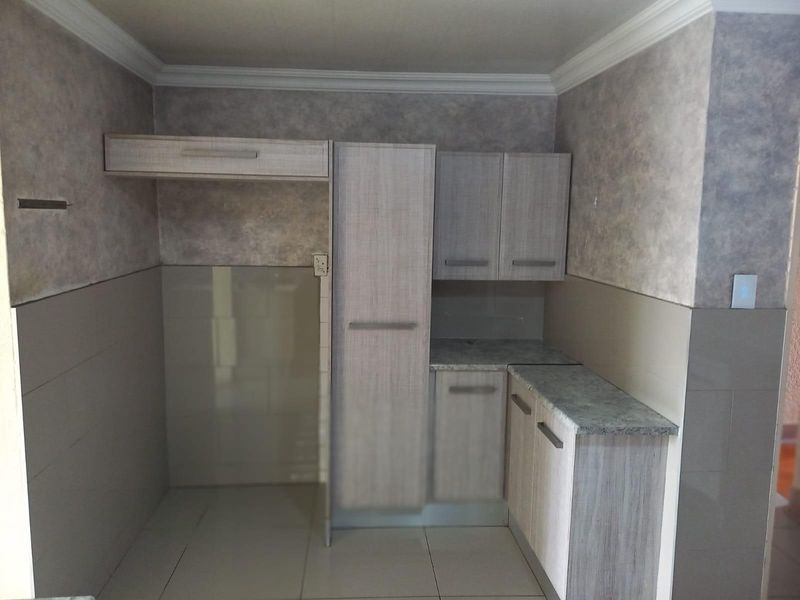 3 Bedroom House To Rent in Turffontein, Johannesburg - Photo 7