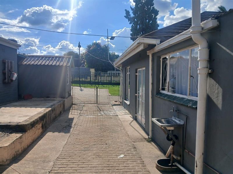 Cottage To Rent in Hamberg, Roodepoort - Photo 8