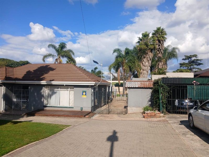 Cottage To Rent in Hamberg, Roodepoort - Photo 2