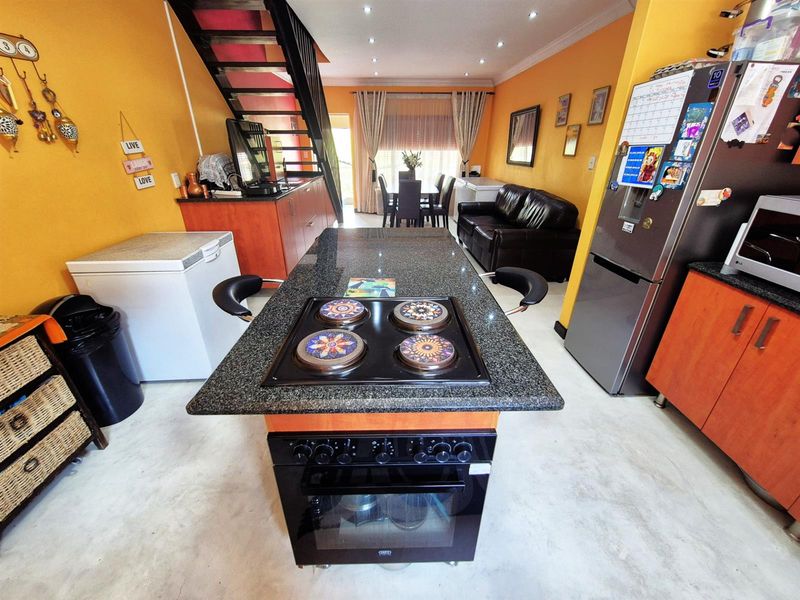 Apartment For Sale in Sunninghill, Sandton - Photo 6