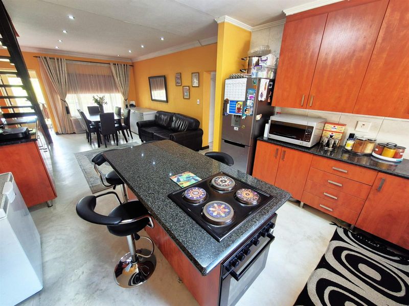 Apartment For Sale in Sunninghill, Sandton - Photo 7