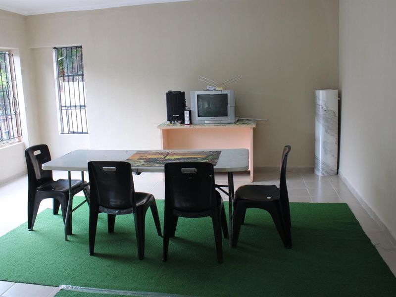 House For Sale in Hesteapark, Akasia - Photo 5