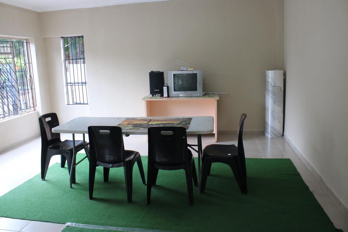 House For Sale in Hesteapark, Akasia - Photo 5