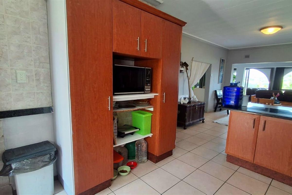 Scenic Apartment For Sale in Banners Rest, Port Edward, KwaZulu Natal - Photo 3