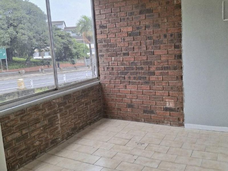 Apartment To Sale in Bluff, Durban, KwaZulu Natal - Photo 10