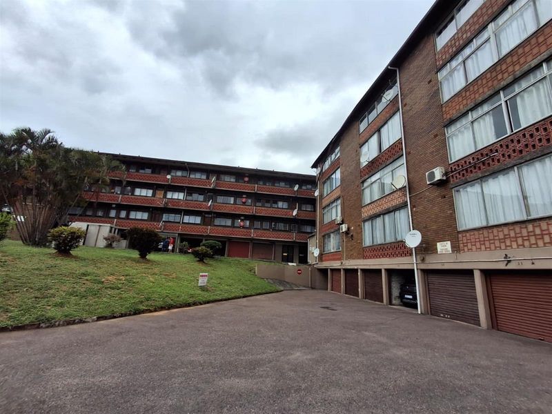 Apartment To Sale in Bluff, Durban, KwaZulu Natal - Photo 1