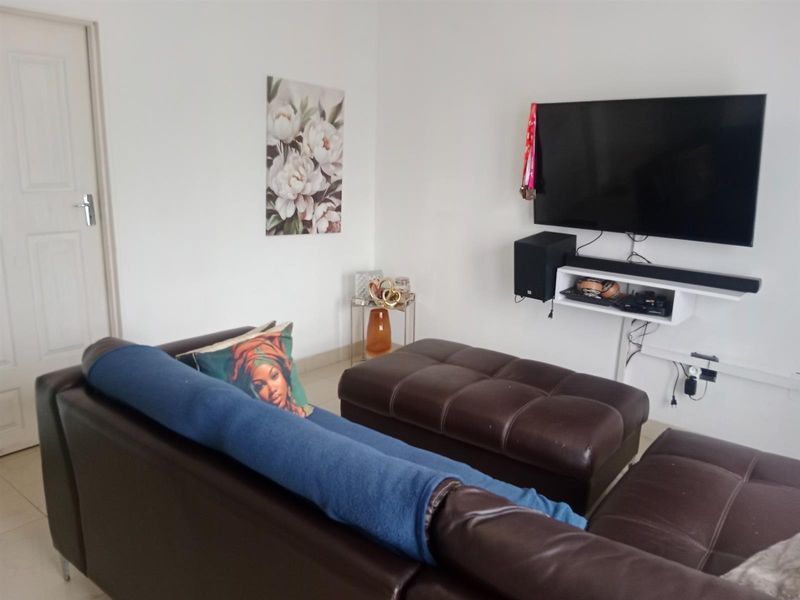 3-bedroom duplex for sale - Photo 3