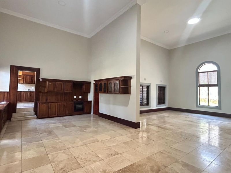 House For Sale in Waterkloof Ridge, Pretoria - Photo 5