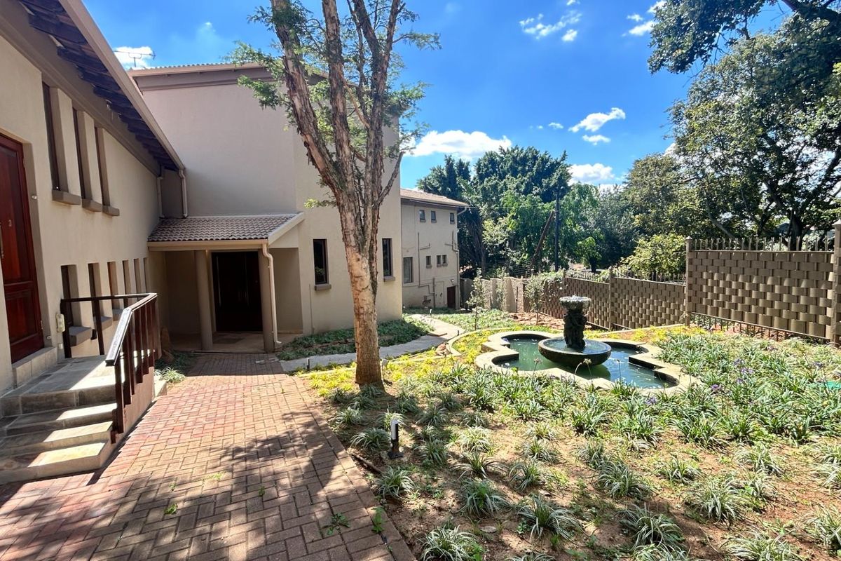 House For Sale in Waterkloof Ridge, Pretoria - Photo 3