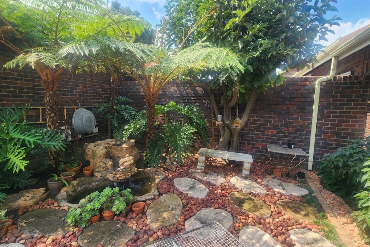 Townhouse For Sale in Sunward Park, Boksburg - Photo 5