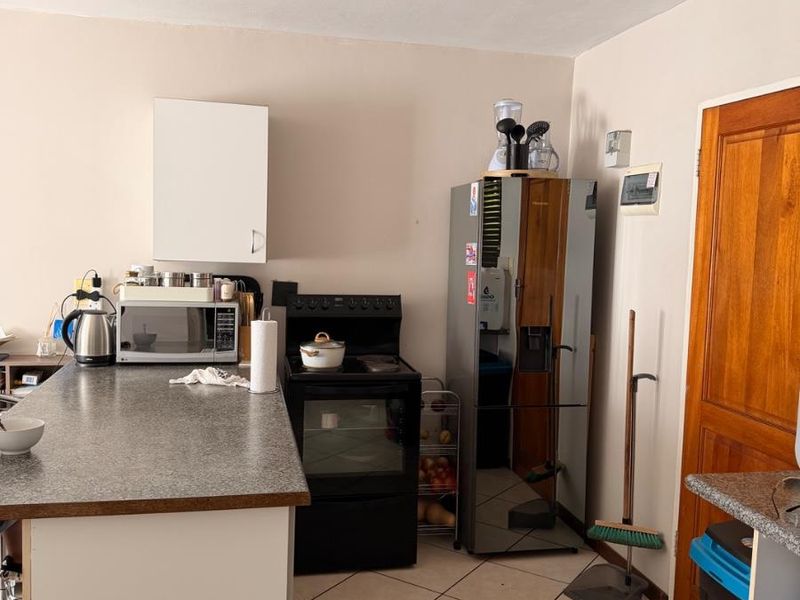 Apartment For Sale in Sunnyridge, Newcastle, KwaZulu Natal - Photo 8