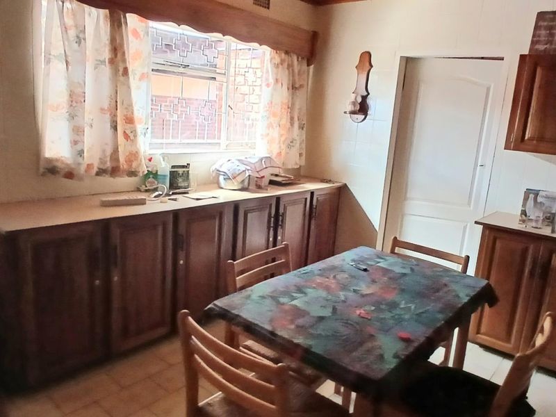 Prime Opportunity Awaits in Mabopane Unit D! - Photo 3