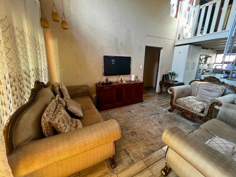 2 Bedroom loft house For Sale in Sunninghill, Sandton - Photo 8