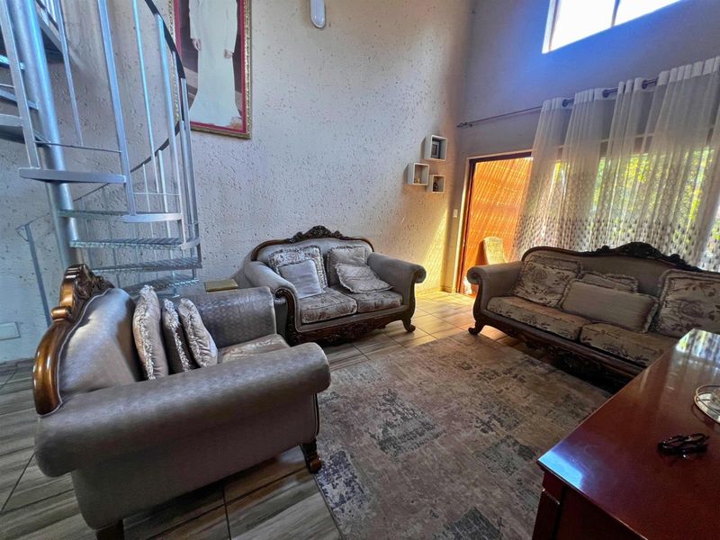 2 Bedroom loft house For Sale in Sunninghill, Sandton - Photo 7