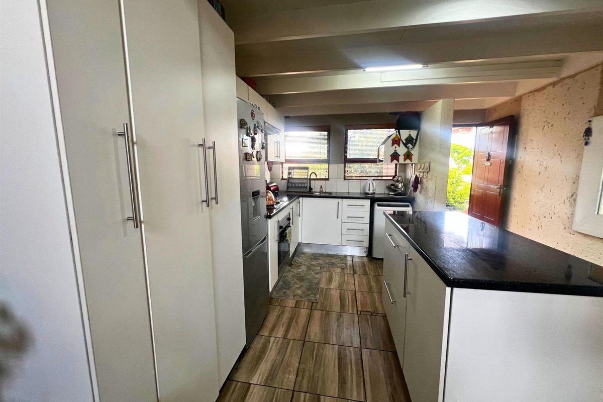 2 Bedroom loft house For Sale in Sunninghill, Sandton - Photo 5