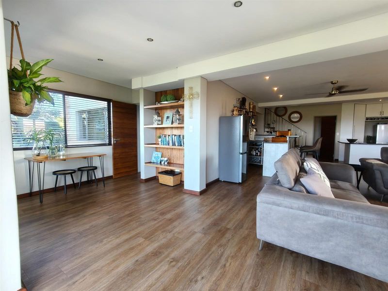 5 Bedroom, 4.5 Bathroom House for Sale in Villa Zebrina with Stunning Views. - Photo 7