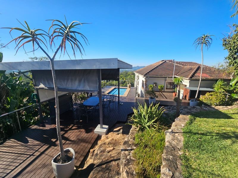 5 Bedroom, 4.5 Bathroom House for Sale in Villa Zebrina with Stunning Views. - Photo 1