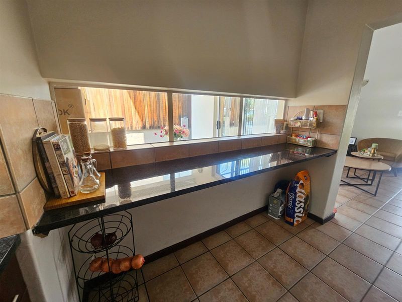 Townhouse For Sale in Nelspruit Ext 37, Nelspruit - Photo 6