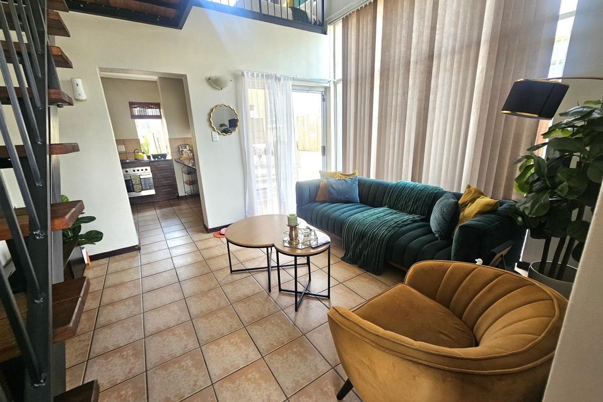 Townhouse For Sale in Nelspruit Ext 37, Nelspruit - Photo 2