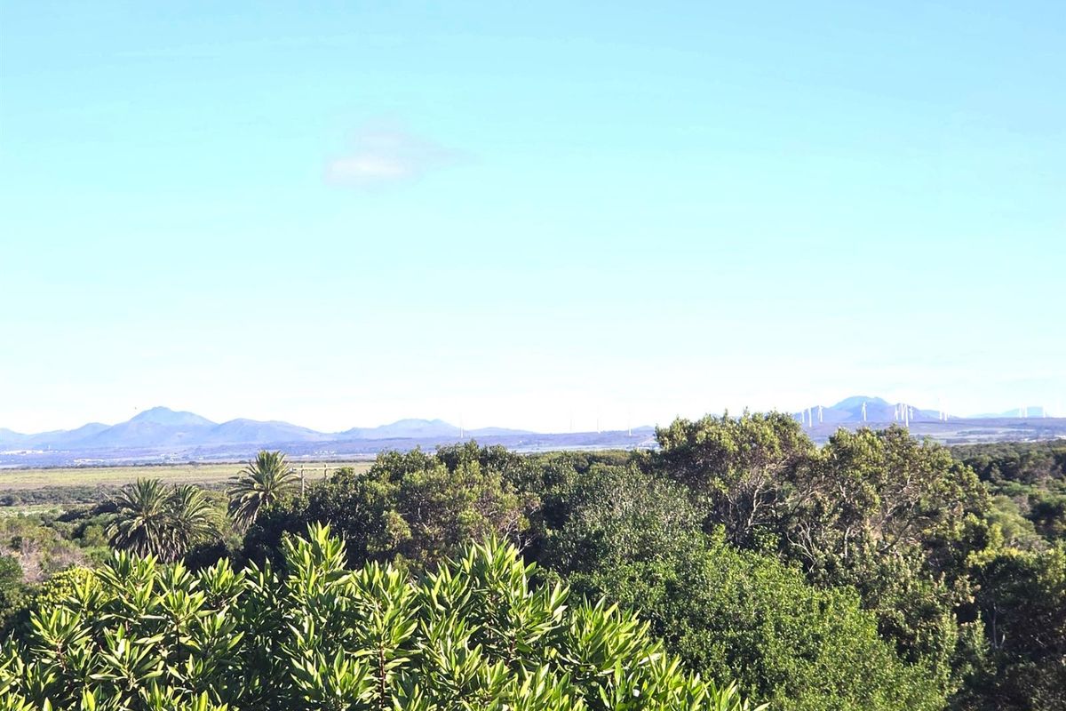 Brand-New Coastal Luxury | Walk to the Beach | No Transfer Duty | VAT Inclusive - Photo 4