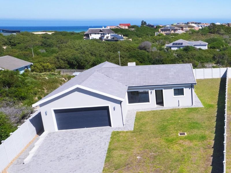 Contemporary Coastal Living | Brand-New | VAT Included - Photo 2