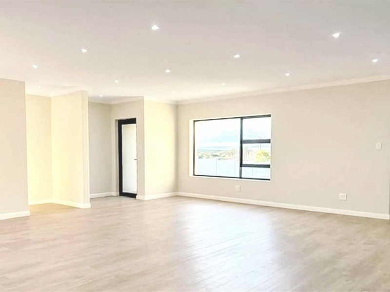 Contemporary Coastal Living | Brand-New | VAT Included - Photo 6