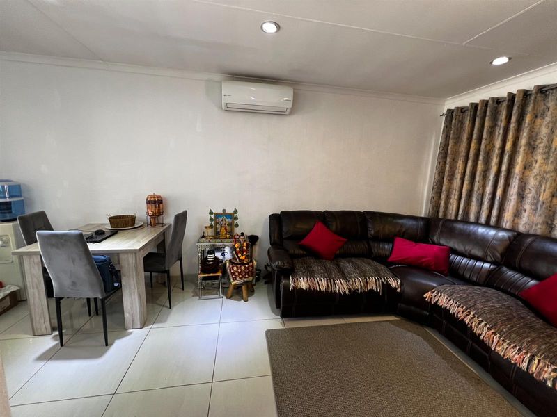 2 bedroom townhouse for rent,at The Reeds - Photo 9