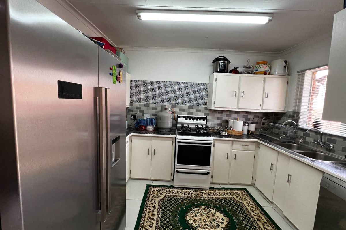 2 bedroom townhouse for rent,at The Reeds - Photo 3