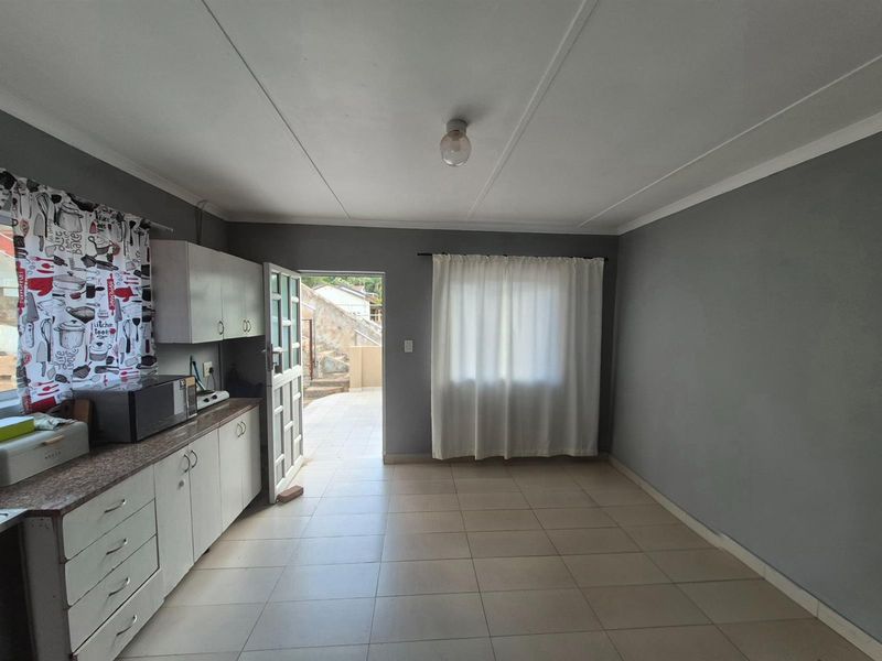 Multi rental For Sale in Bluff, Durban, KwaZulu Natal - Photo 3