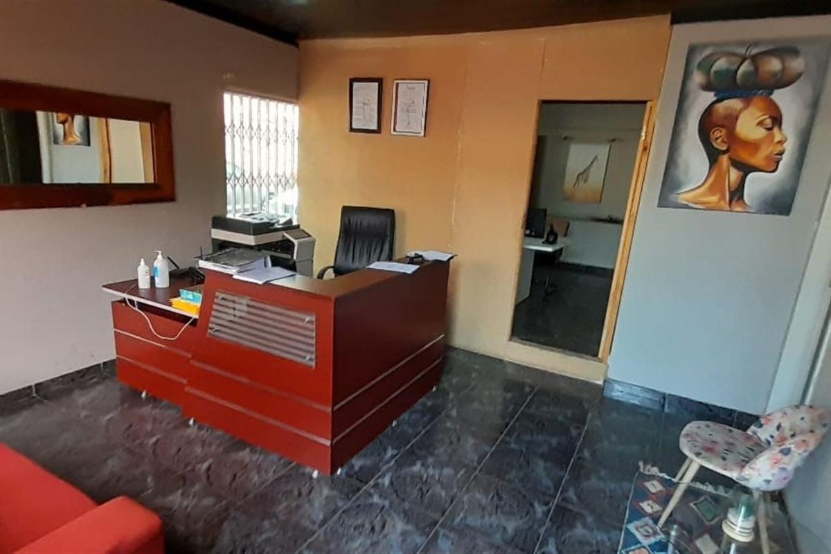 FULL BUSINESS RIGHT HOUSE WITH GREAT POTENTIAL - Photo 2