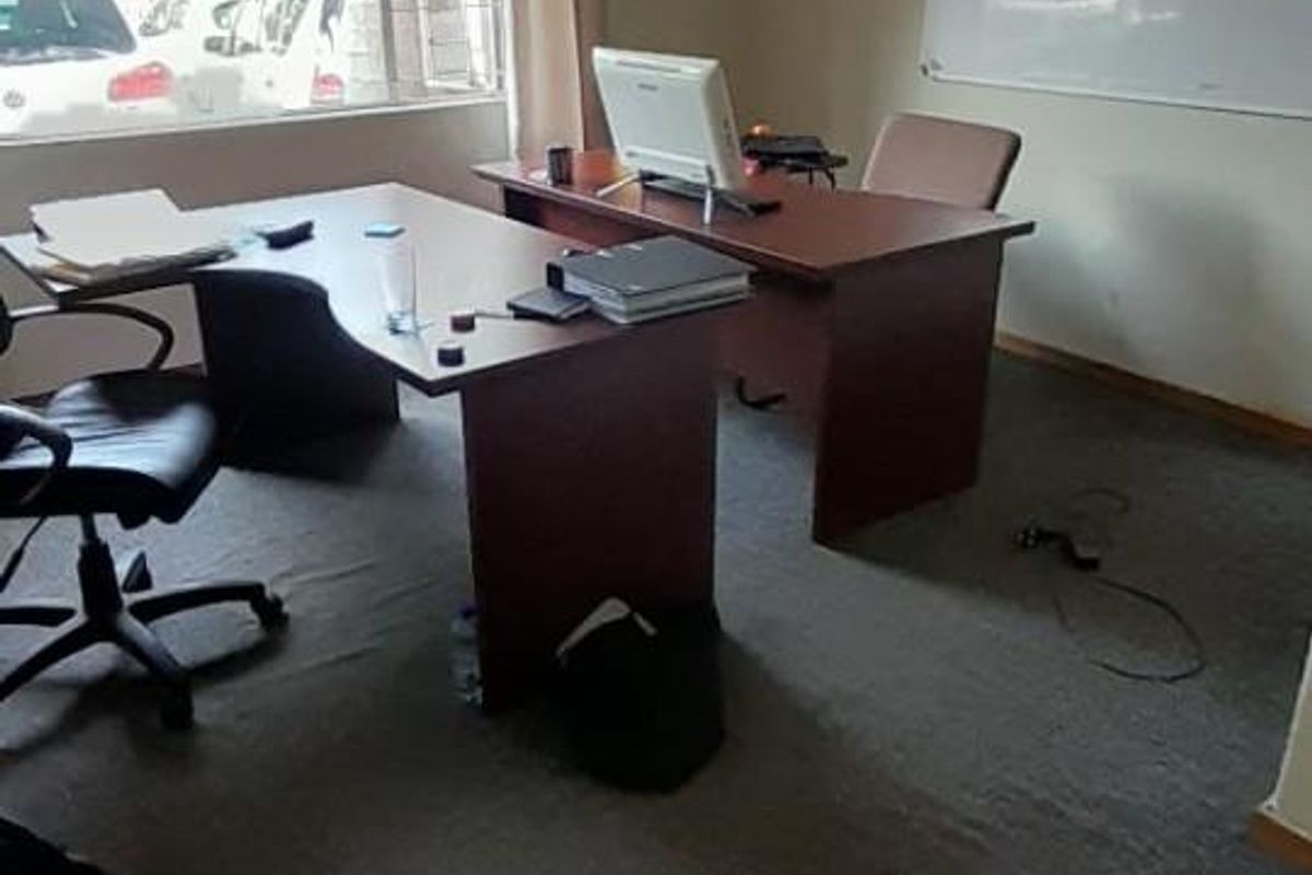 FULL BUSINESS RIGHT HOUSE WITH GREAT POTENTIAL - Photo 4