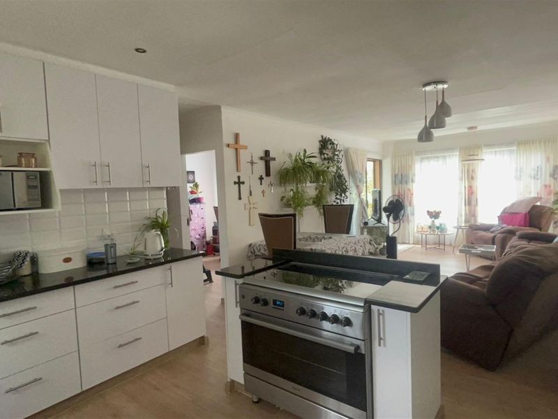 Charming 2-Bedroom Townhouse For Sale in Sasolburg Central, Sasolburg - Photo 8