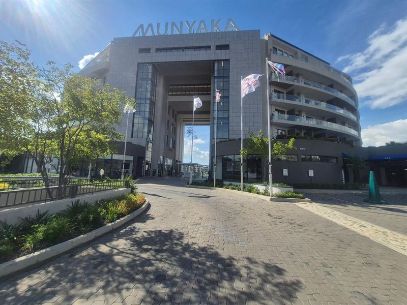 Luxury 3 Bedroom Apartment for sale in Munyaka with Park Views - No Transfer Duty - Photo 2