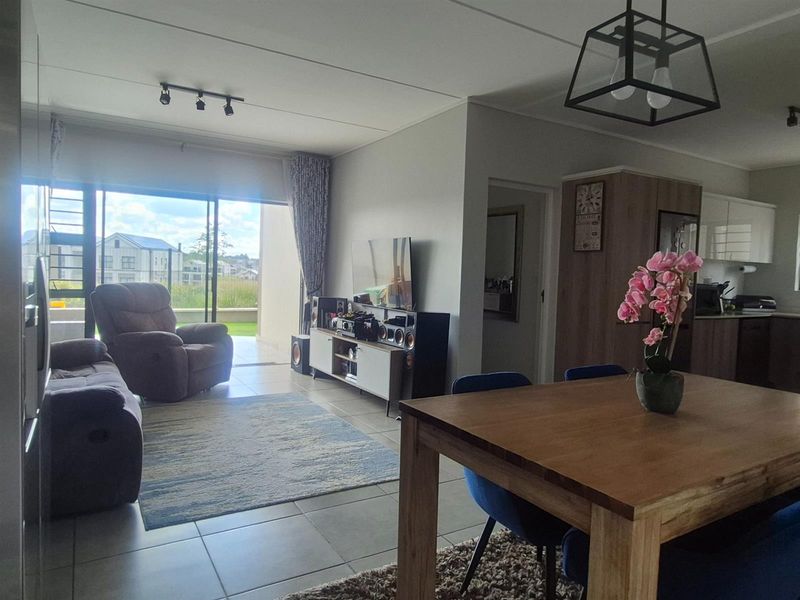 Luxury 3 Bedroom Apartment for sale in Munyaka with Park Views - No Transfer Duty - Photo 4