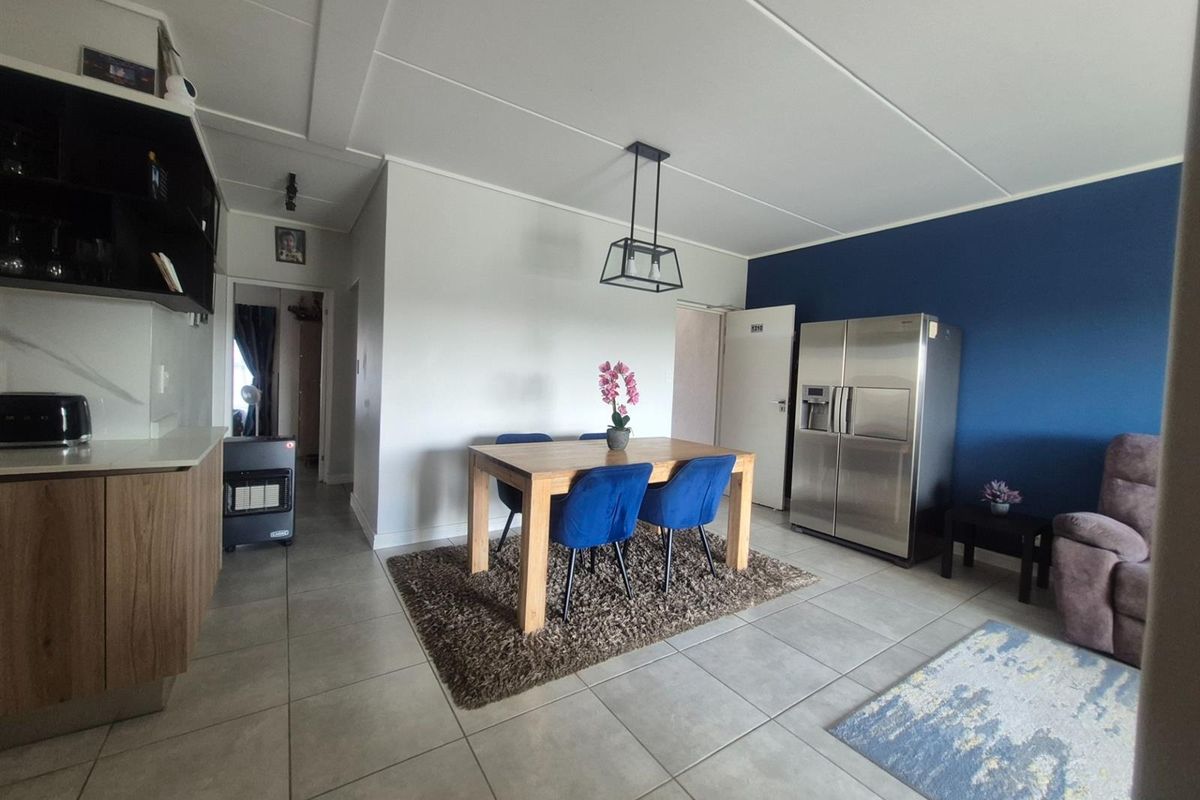 Luxury 3 Bedroom Apartment for sale in Munyaka with Park Views - No Transfer Duty - Photo 3