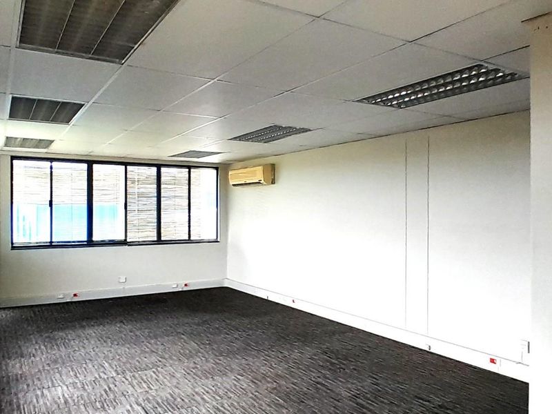 Office To Rent in Ballito Commercial District, Ballito, KwaZulu Natal - Photo 4