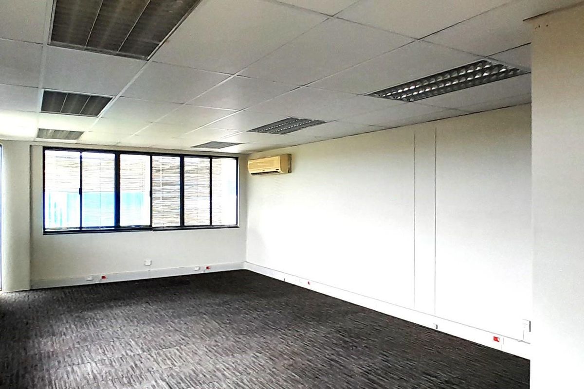 Office To Rent in Ballito Commercial District, Ballito, KwaZulu Natal - Photo 4