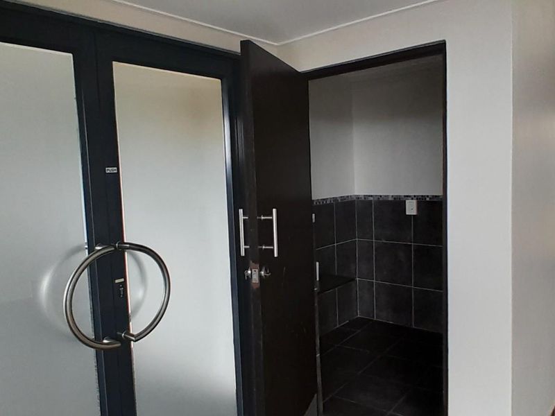 Office To Rent in Ballito Commercial District, Ballito, KwaZulu Natal - Photo 9