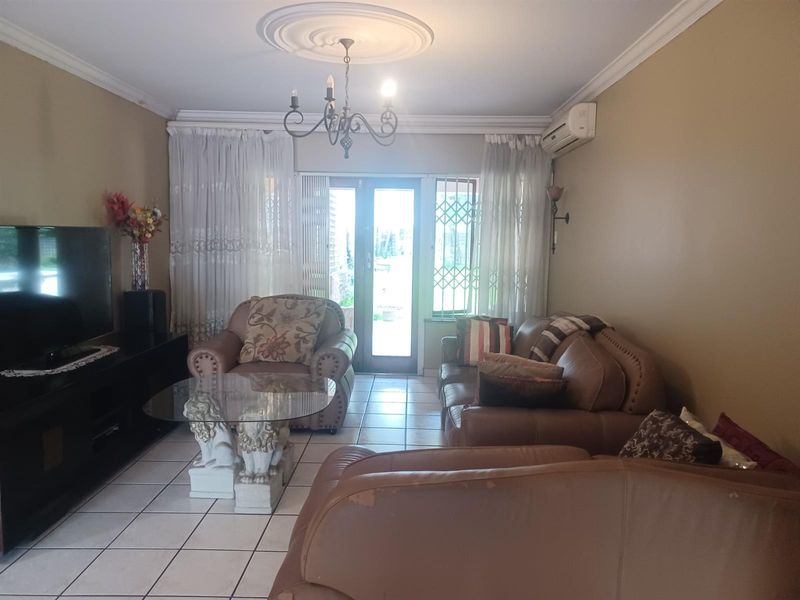 3 Bed 2 Bath complex for sale in Ashley Gardens pinetown - Photo 8