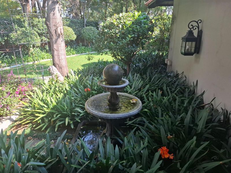 Space, style, and serious entertaining-this Gholfsig gem has it all. - Photo 4