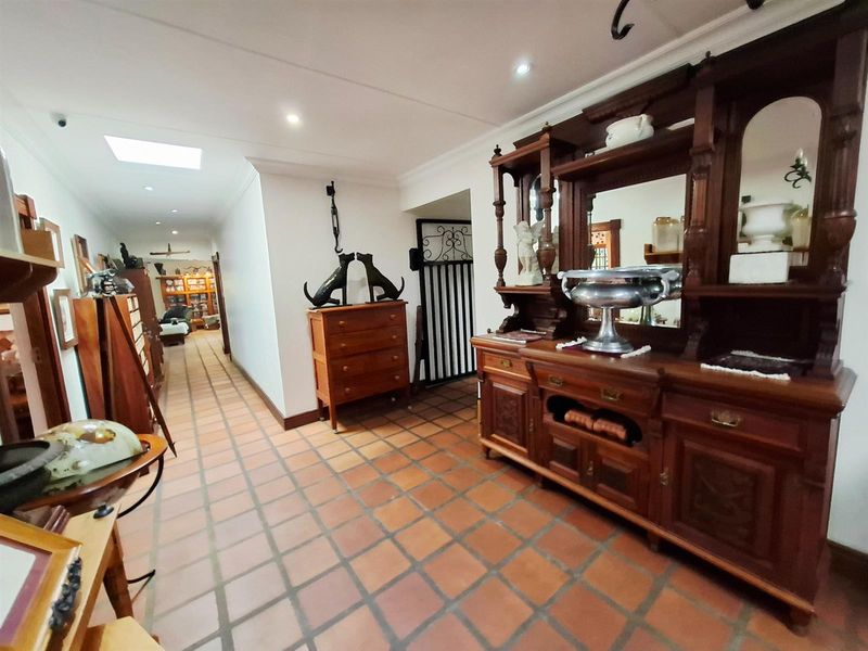 Space, style, and serious entertaining-this Gholfsig gem has it all. - Photo 10