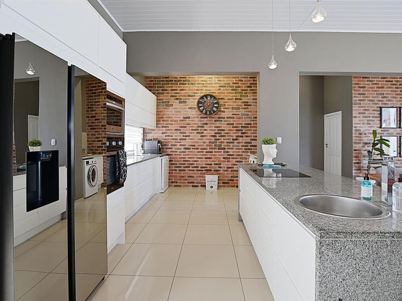 House To Rent in Parklands North, Blouberg - Photo 2