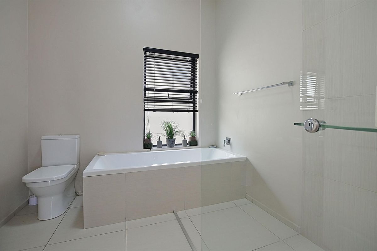 House To Rent in Parklands North, Blouberg - Photo 5