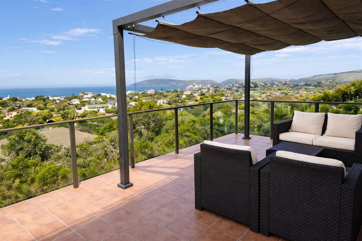 Fully Furnished 4 Bedroom Holiday Home in Lower Robberg Available for Easter - Photo 2