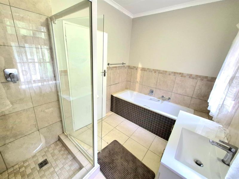 4 Bedroom Holiday Home with Pool and Surround Ocean Views for Easter Rental - Photo 6